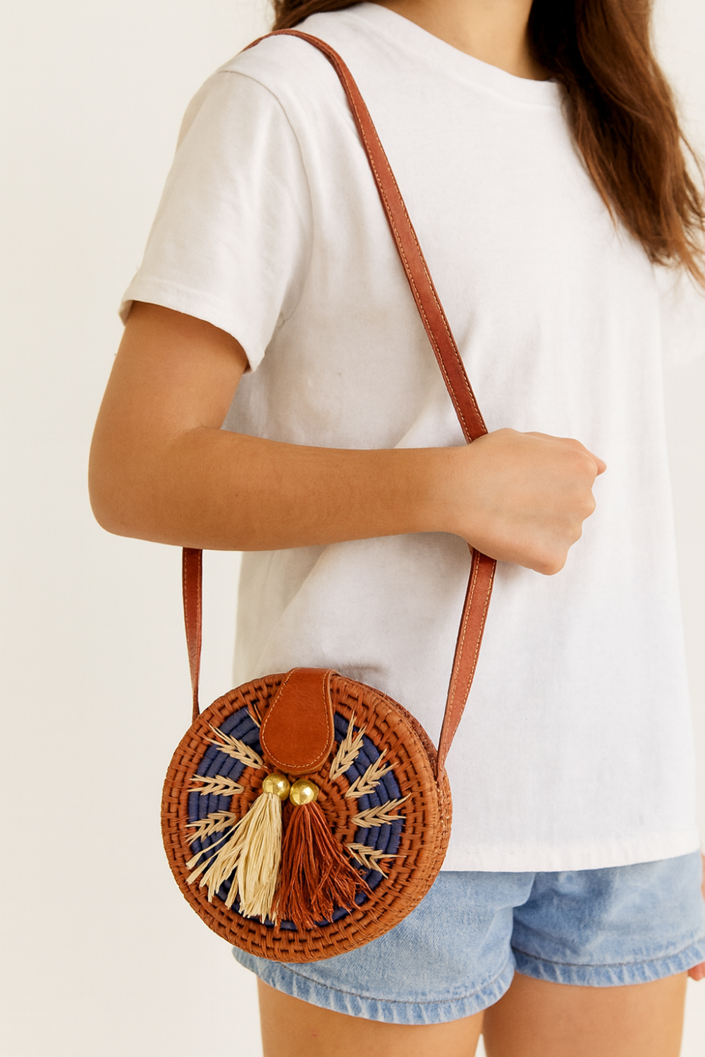 Sac A Main Rond En Raphia Et Cuir