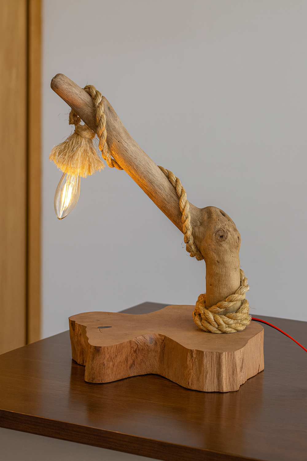 Lampe De Table En Bois Massif Naturel - Model Unique